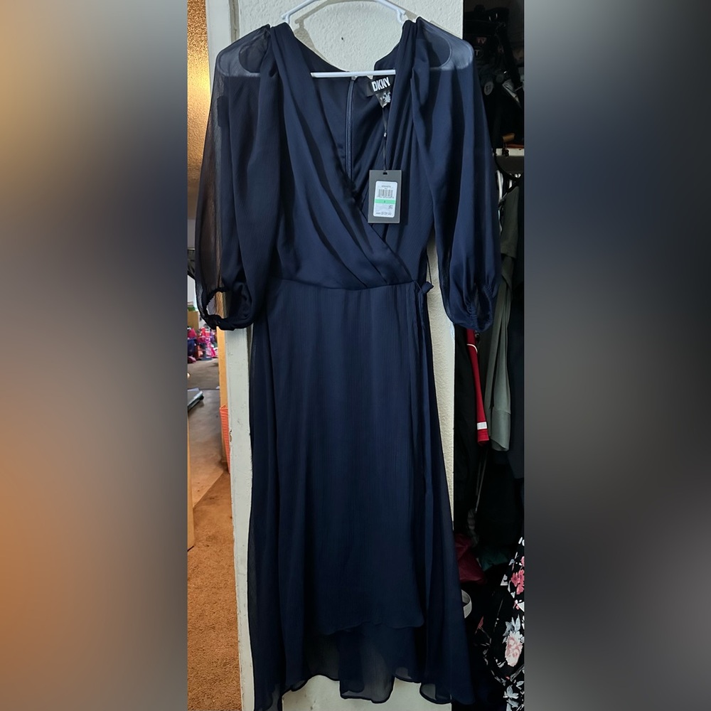 DKNY Dress size 8 nwt